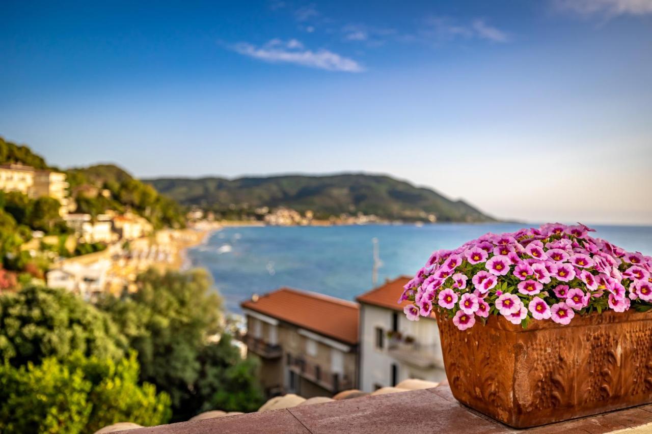Hotel Palazzo Belmonte Santa Maria di Castellabate Esterno foto